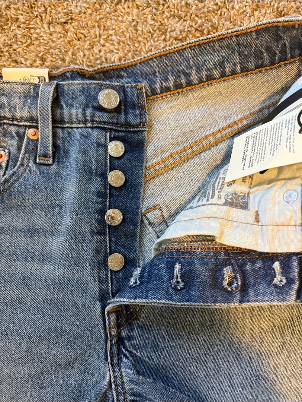 Levi's 501 Mid Thigh Denim Shorts - Picture 4 of 5